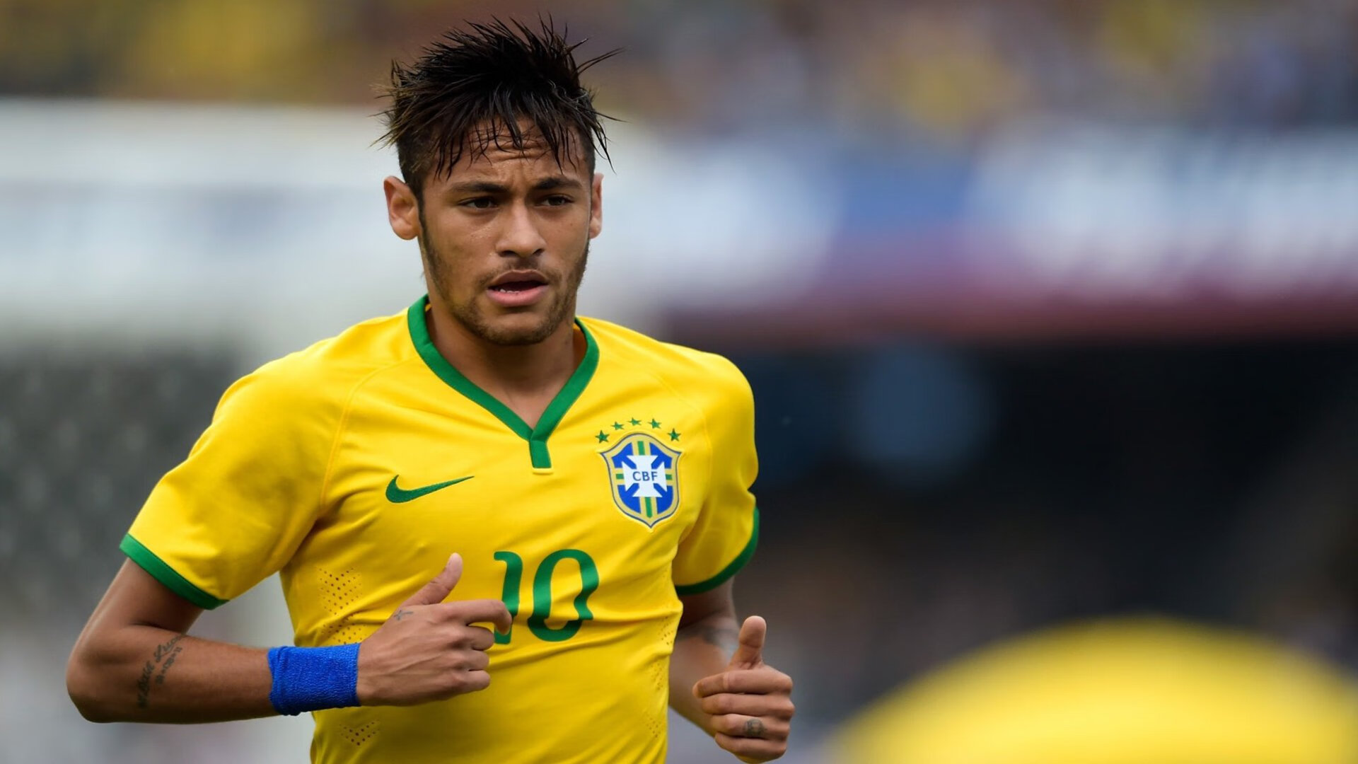 梅西回归赛场，势不可挡首场状态亮眼，MAD观众沸腾！